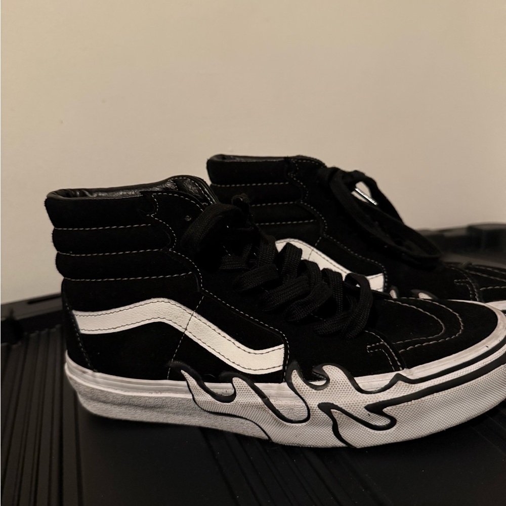 Women’s platform Vans high top sneakers